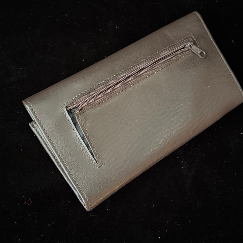 COACH Wallet - Picture 3 of 6